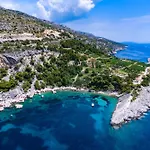 Holiday House With A Parking Space Cove Zarace - Dubovica, Hvar - 21454