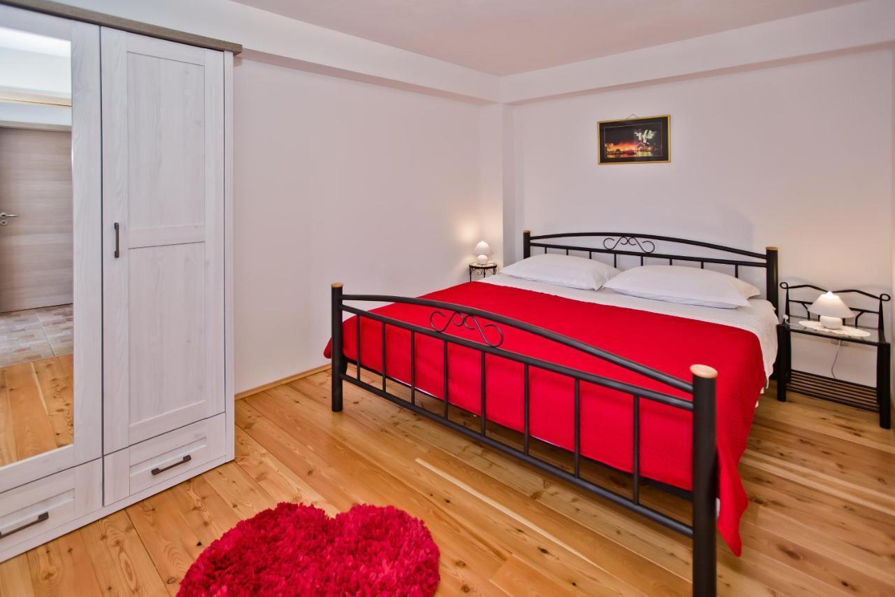 House With A Parking Space Cove - Dubovica, Hvar - 21454 Vikendica *