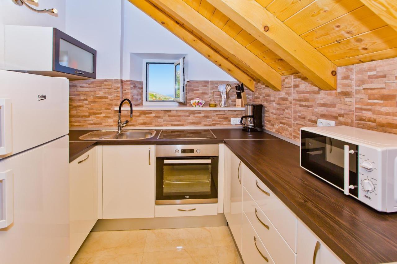House With A Parking Space Cove - Dubovica, Hvar - 21454 Zarace
